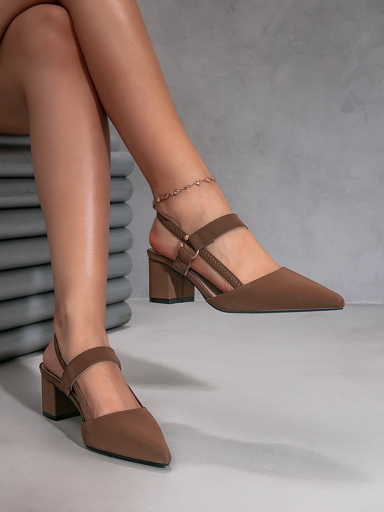 Sandales Slingback Talon Bloc — Élégance & Confort au Quotidien